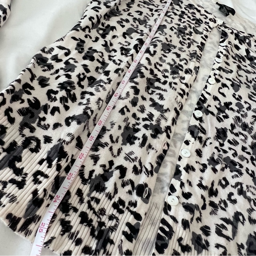 Leopard/cheetah cardigan - Picture 4 of 4